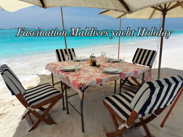 This morning wake up !! Surprise breakfast served on the beach of the desert island 🏝️ 
Exclusive family yacht holiday on yacht Fascination 🛥️ 

Book with:
info@fascinationmaldives.com

📞 WhatsApp +33609870931

#maldivescruise #islandhopmaldives #beachbreakfast #familytravel #familytime #breakfast #breakfasttime #morning #maldives_ig